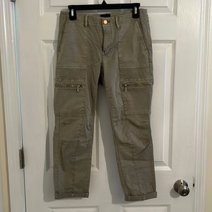 White House Black Market Slim Crop size 6 pant
